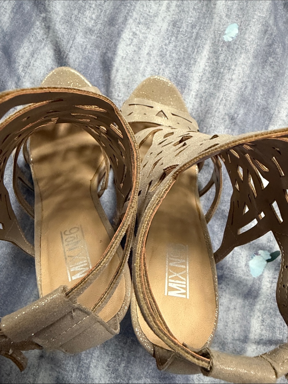 Women's Sparkly Tan Laser-Cut High Heel shooties - Picture 3 of 7
